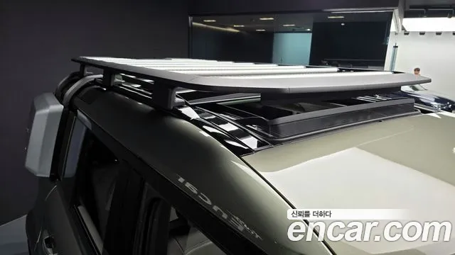 Land Rover Defender 2022