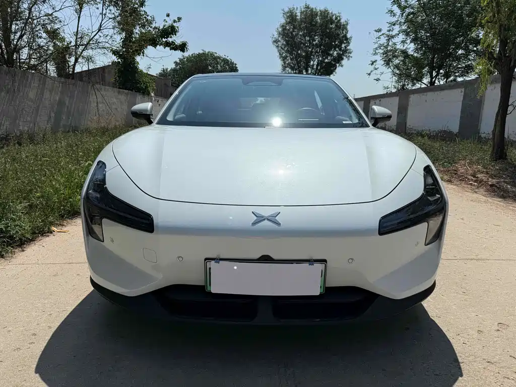 Xpeng Mona M03 2025