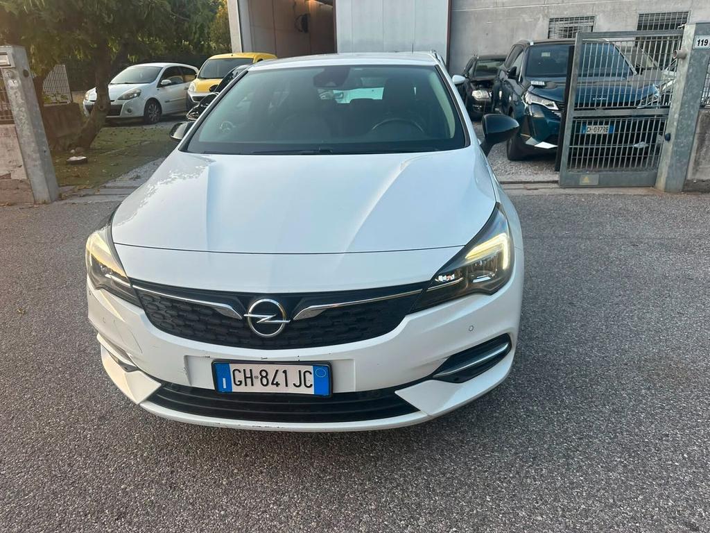 Opel Astra 2021