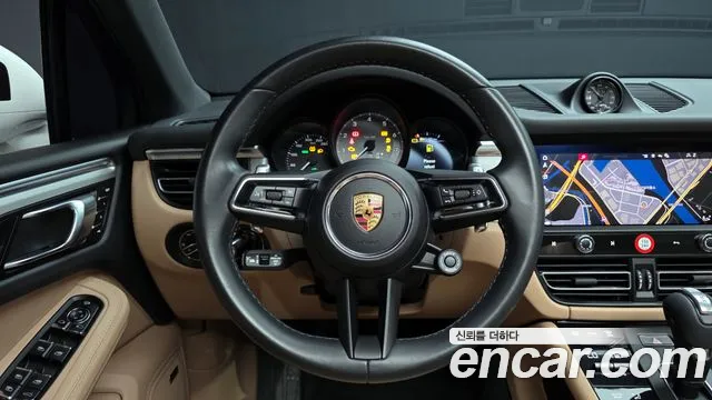Porsche Macan 2022