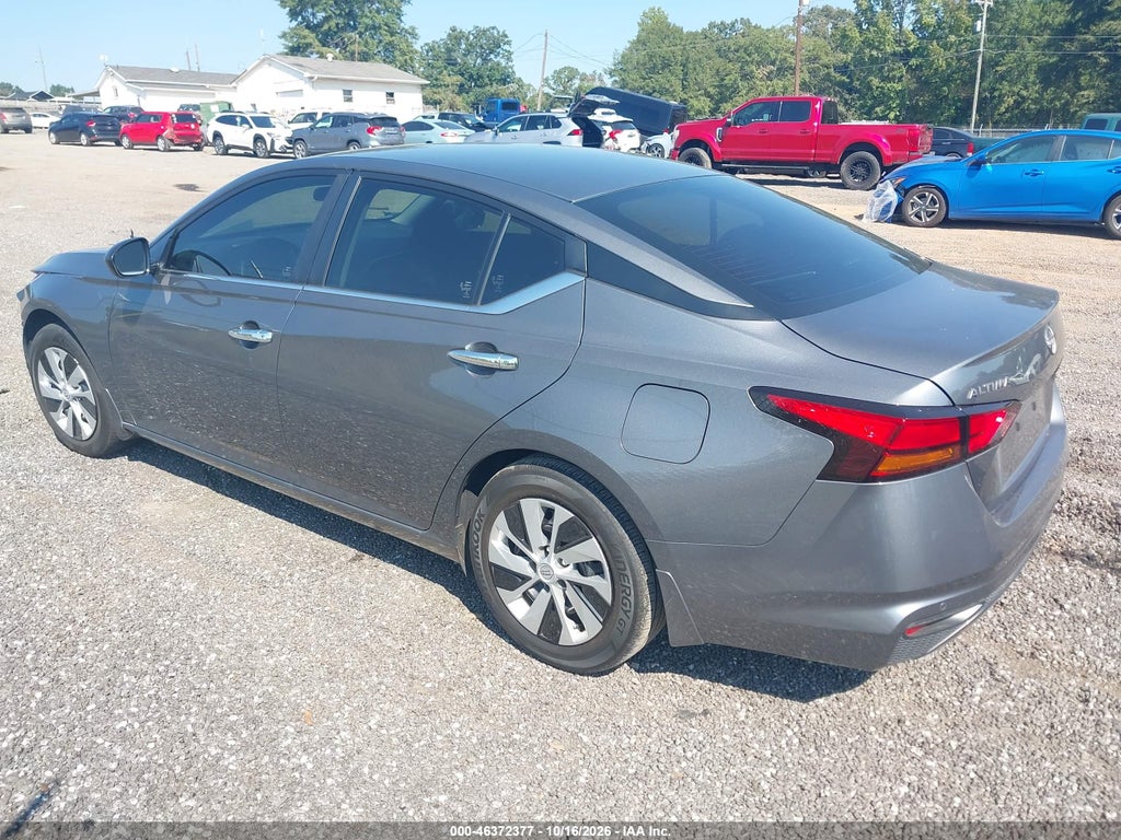 Nissan Altima 2024