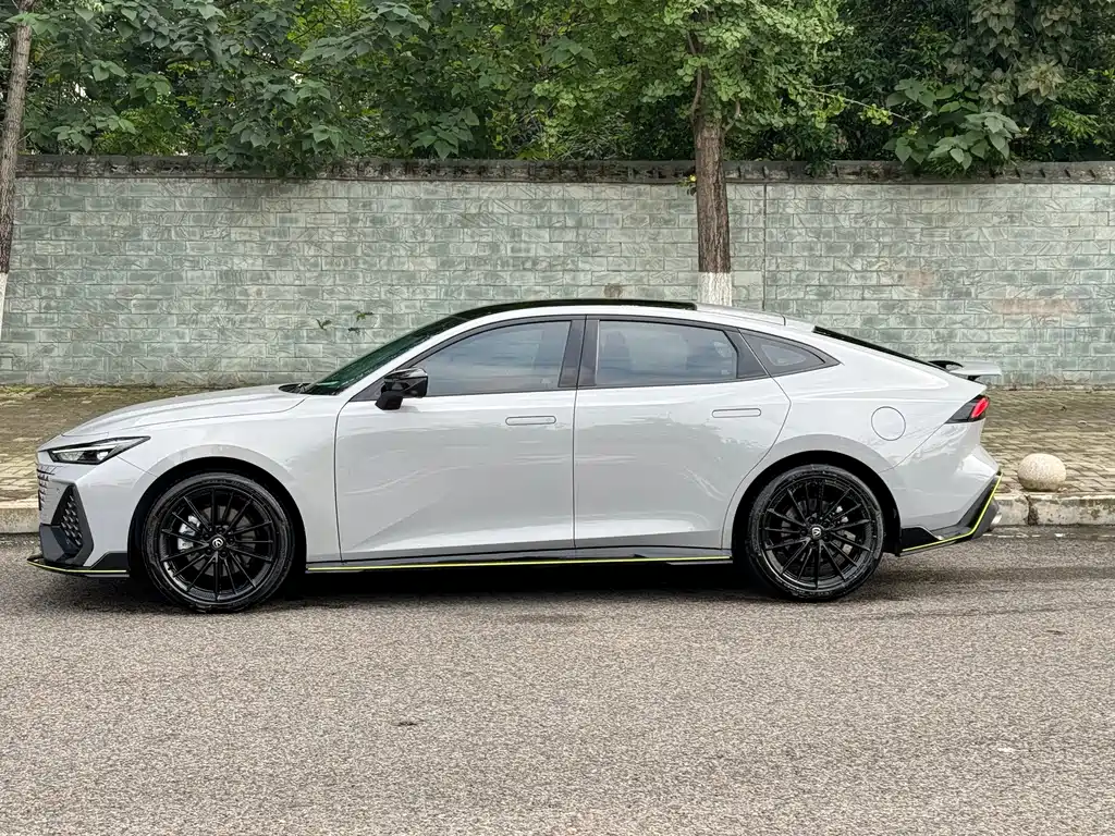 Changan UNI-V 2023