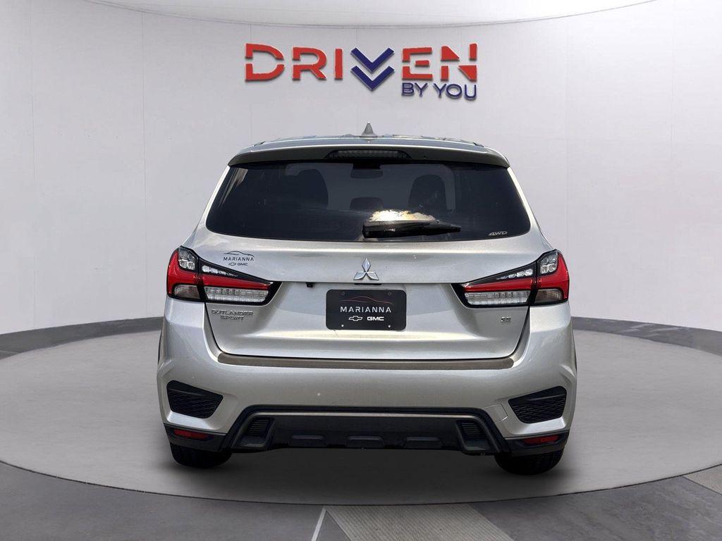 Mitsubishi Outlander Sport 2021