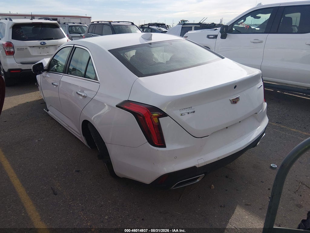 Cadillac CT4 2022