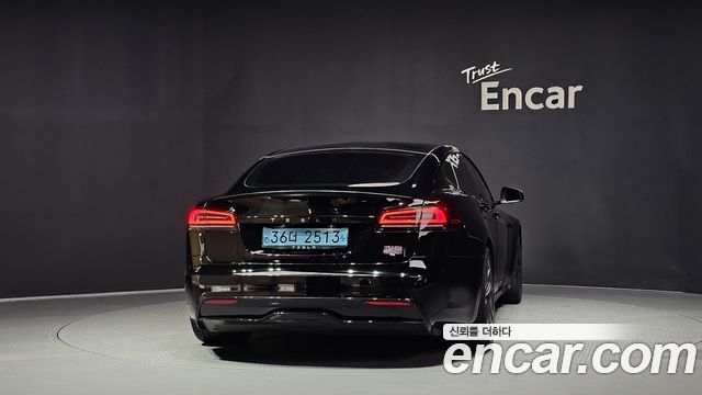 Tesla Model S 2023