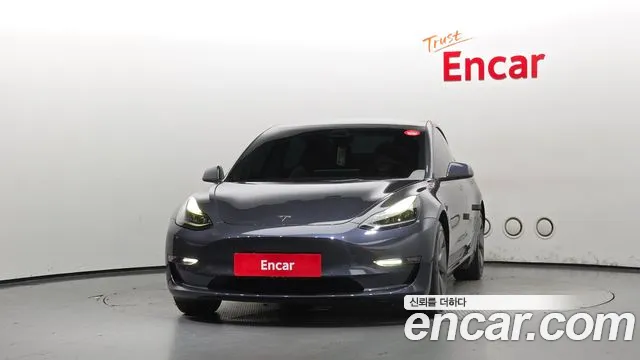 Tesla Model 3 2022