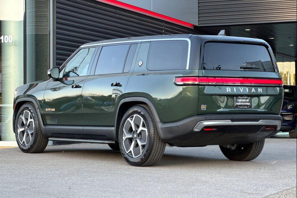 Rivian R1S 2023