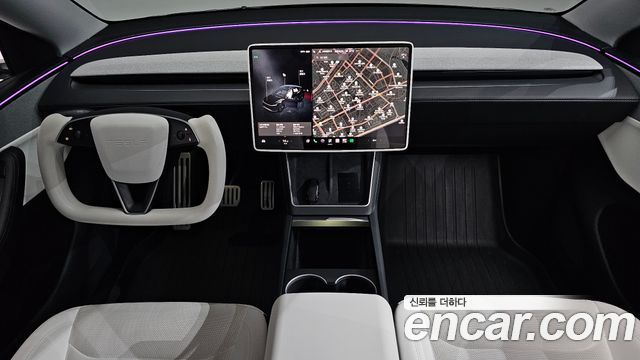 Tesla Model Y 2025