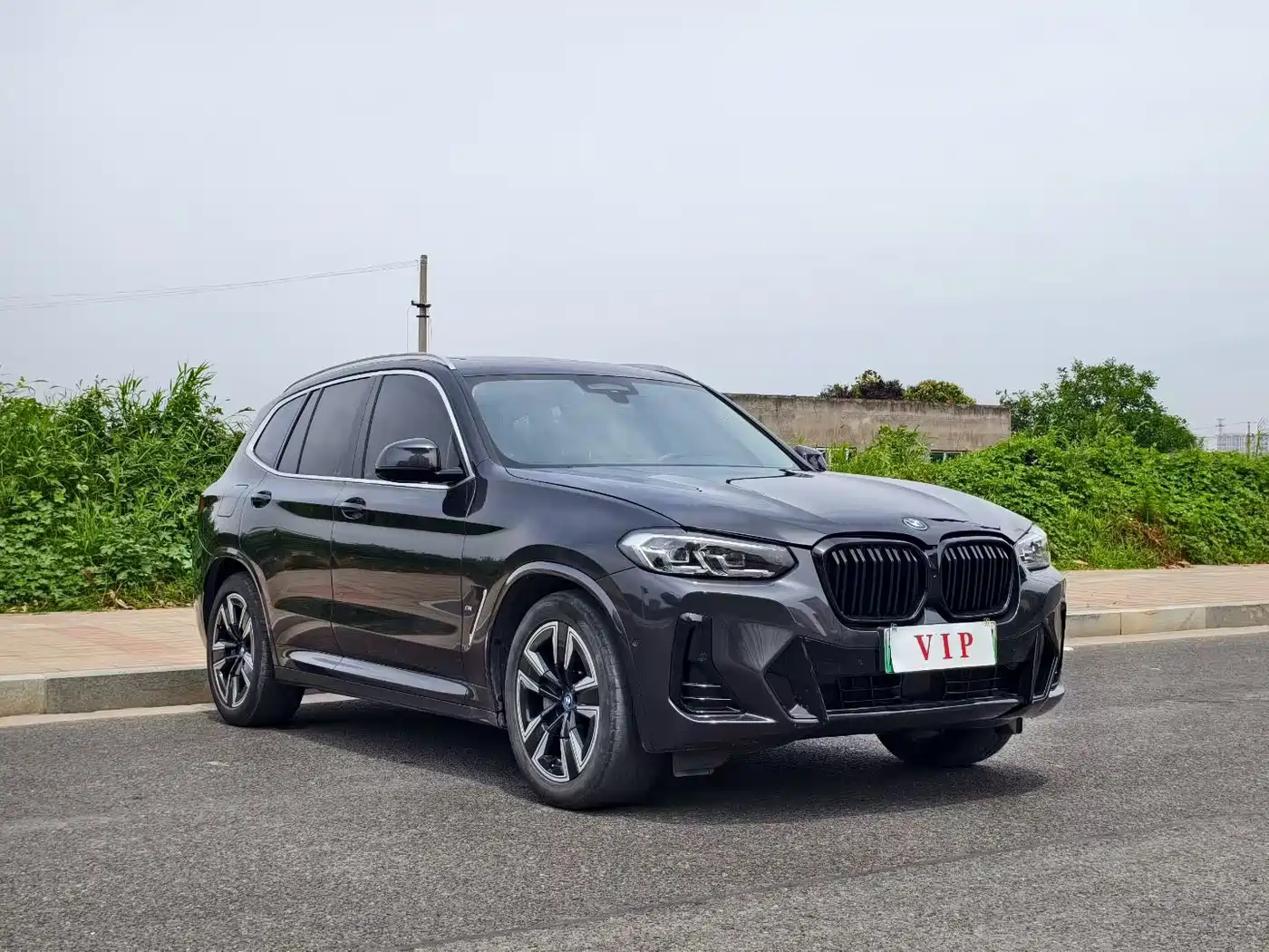 BMW iX3 2023