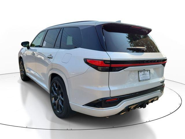 Lexus TX 2026