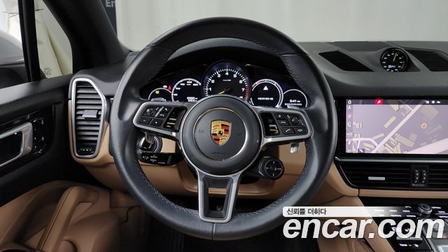 Porsche Cayenne 2021