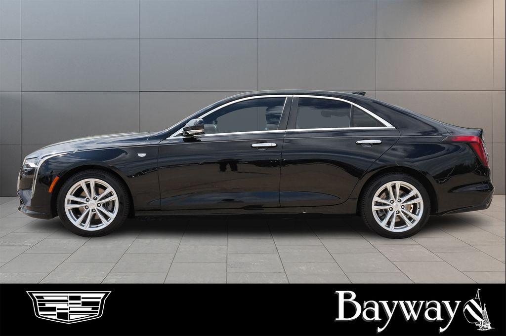 Cadillac CT4 2022