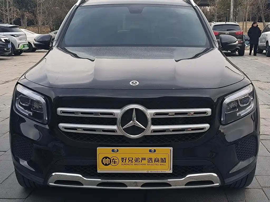 Mercedes-Benz GLB 2023