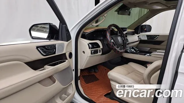 Lincoln Navigator 2021