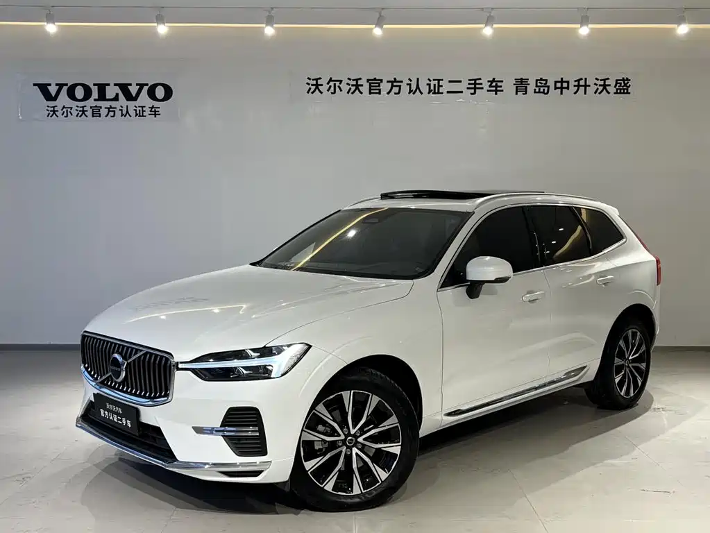 Volvo XC60 2025