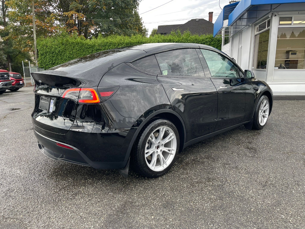 Tesla Model Y 2024