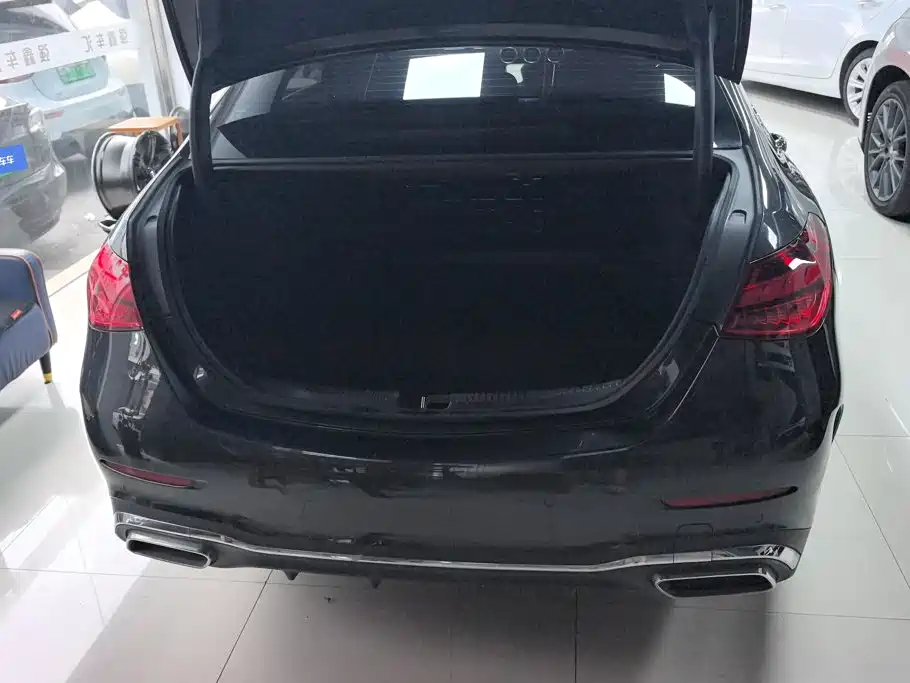 Mercedes-Benz C-Класс 2024