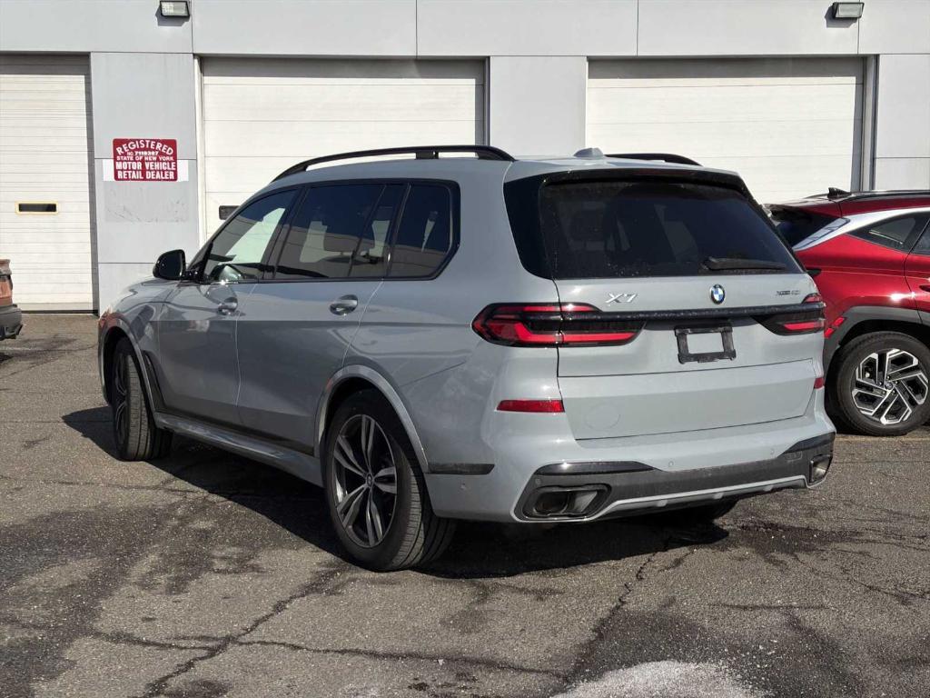 BMW X7 2025