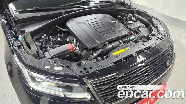 Land Rover Range Rover Velar 2025