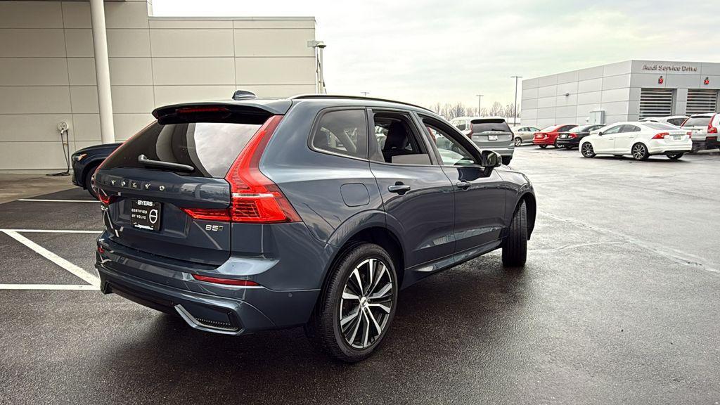 Volvo XC60 2025