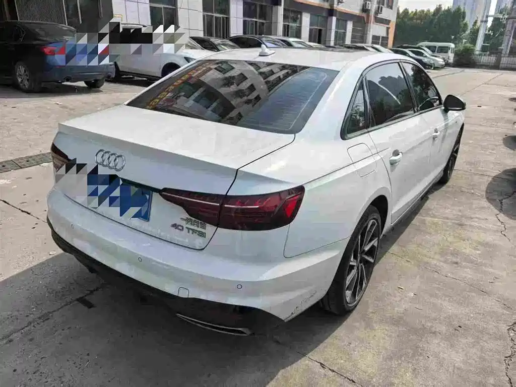 Audi A4 2023