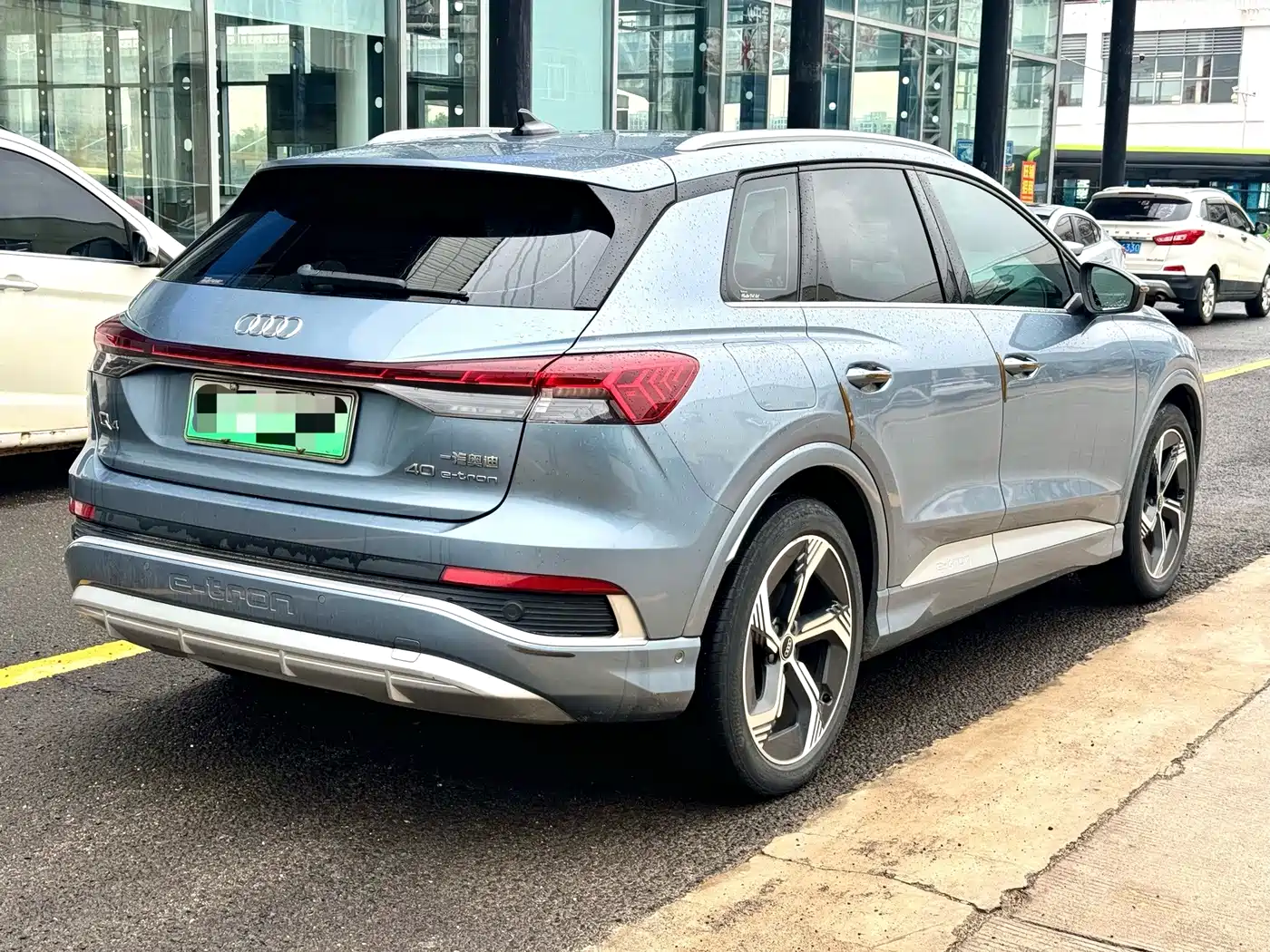 Audi Q4 e-tron 2023