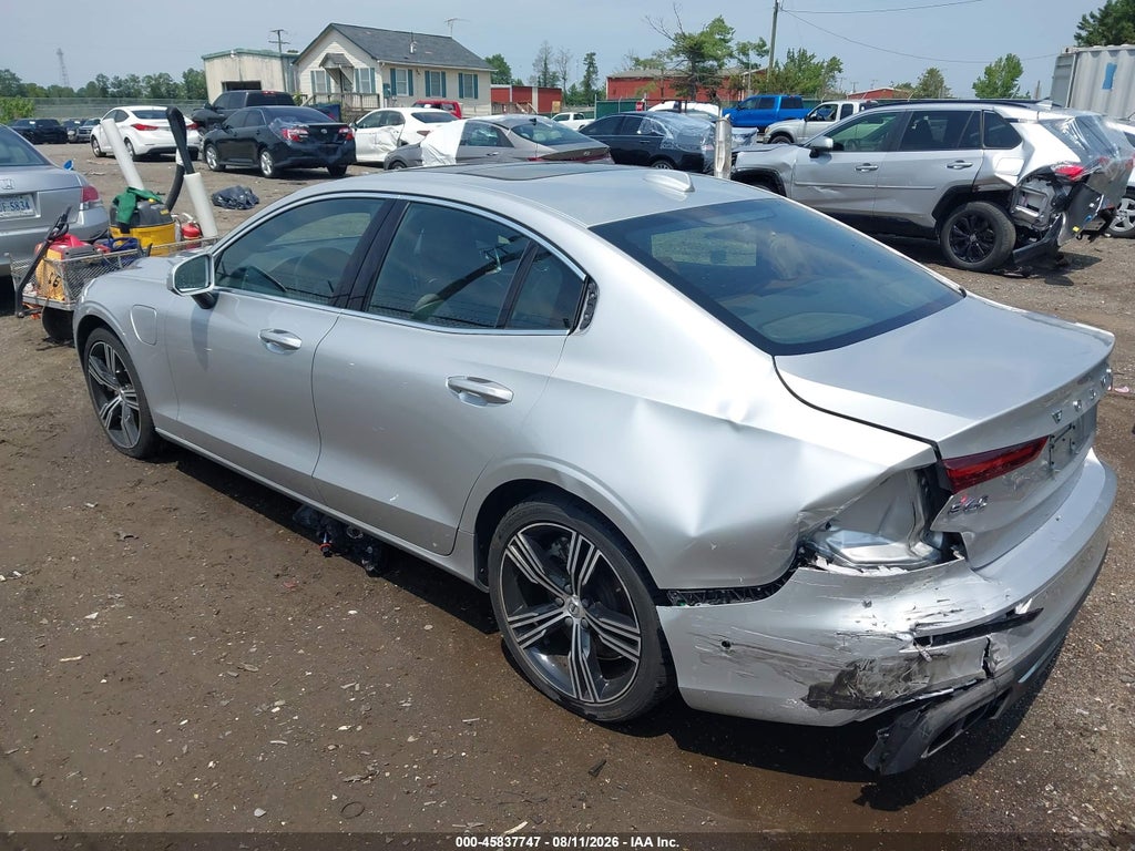 Volvo S60 2022