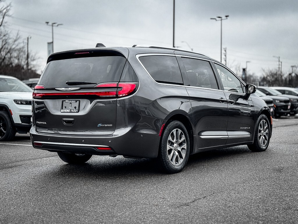 Chrysler Pacifica 2023