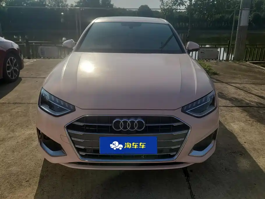 Audi A4 2022