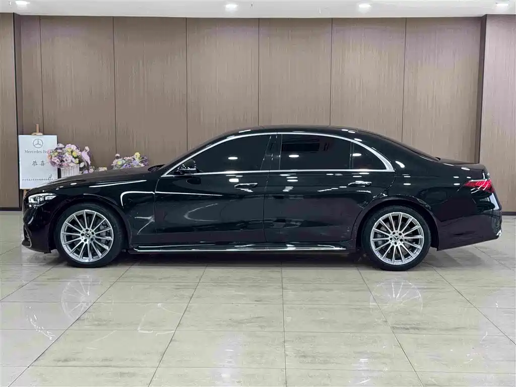 Mercedes-Benz S-Класс 2023