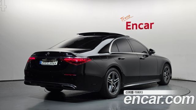 Mercedes-Benz S-Класс 2022