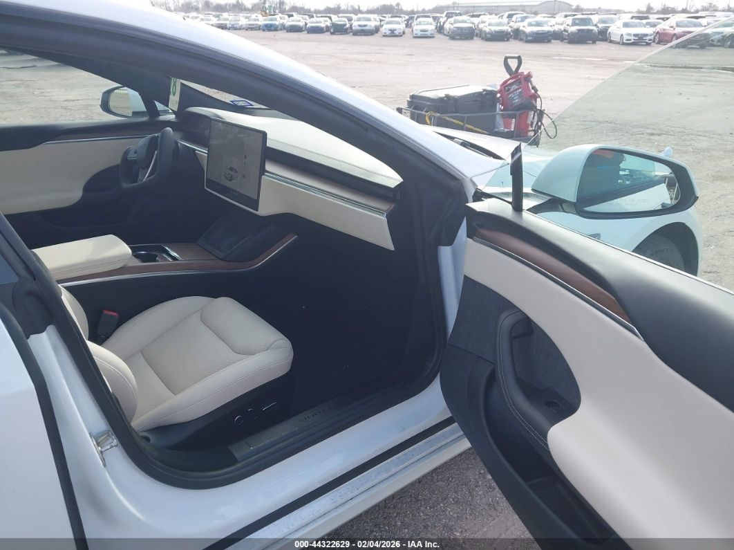 Tesla Model S 2021
