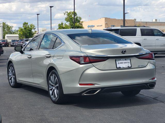 Lexus ES 2021