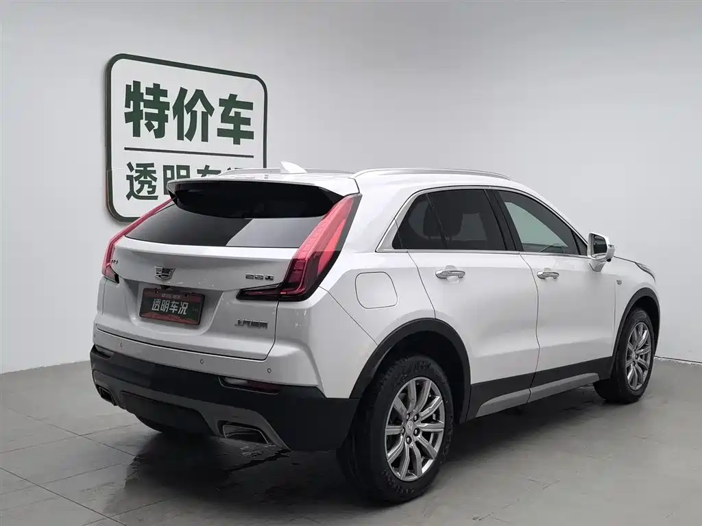 Cadillac XT4 2021