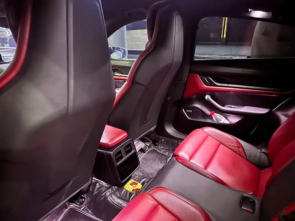 Porsche Taycan 2021
