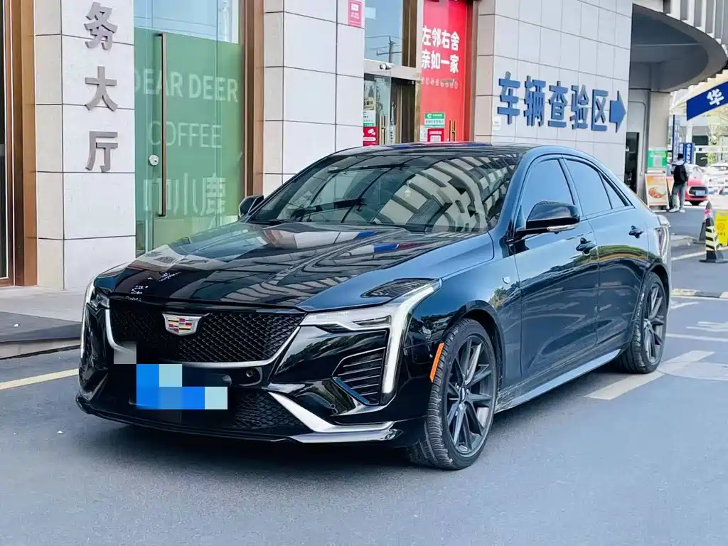 Cadillac CT4 2021