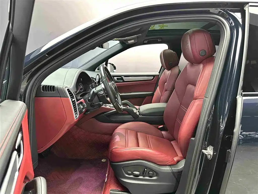 Porsche Cayenne 2023