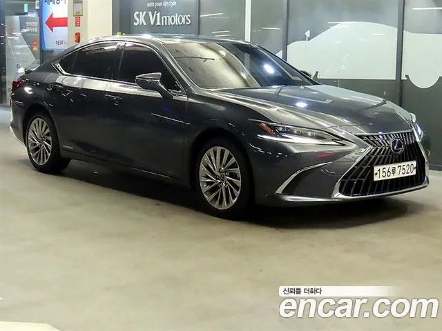 Lexus ES 2021