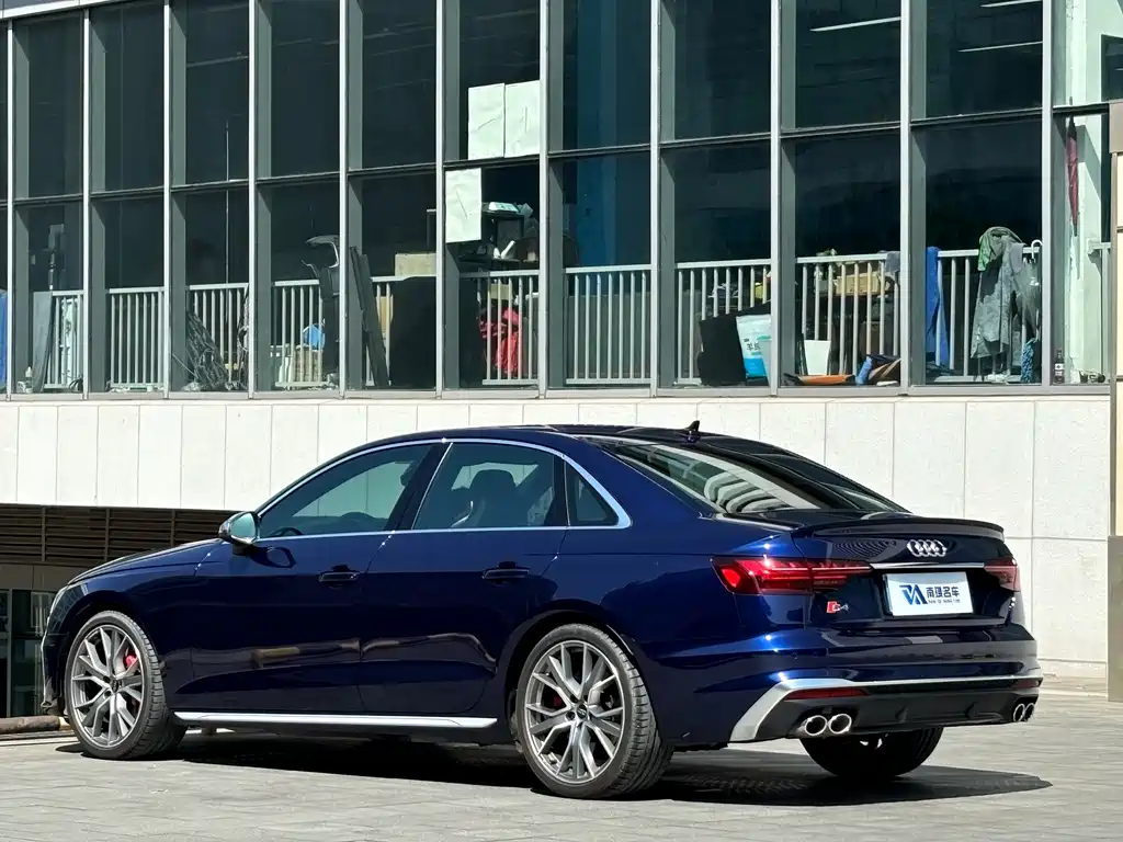 Audi S4 2023