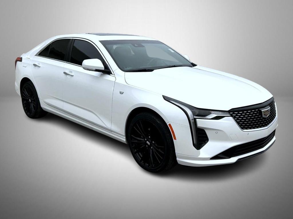 Cadillac CT4 2022