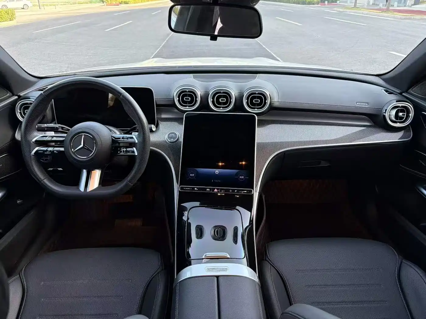 Mercedes-Benz C-Класс 2024