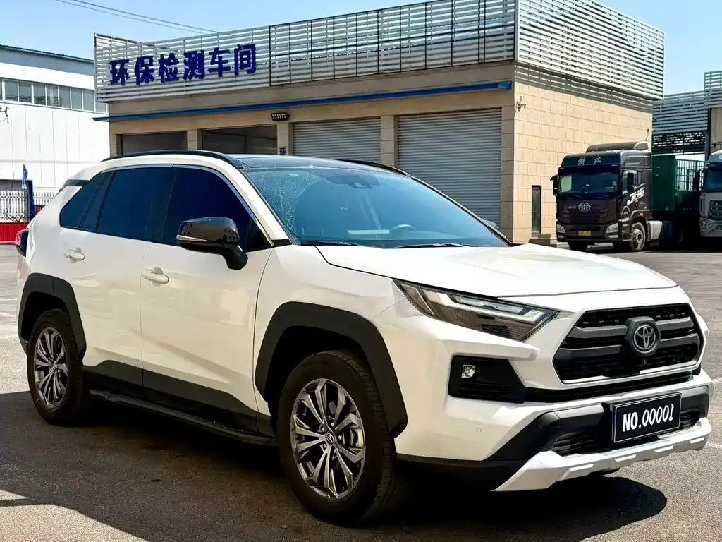 Toyota RAV4 2024
