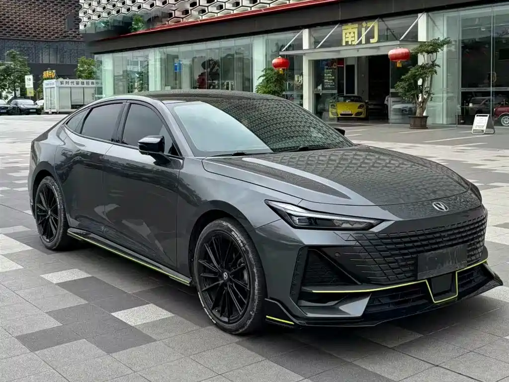Changan UNI-V 2022