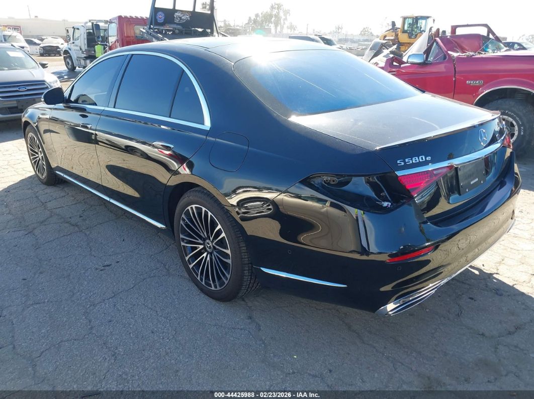 Mercedes-Benz S-Класс 2024