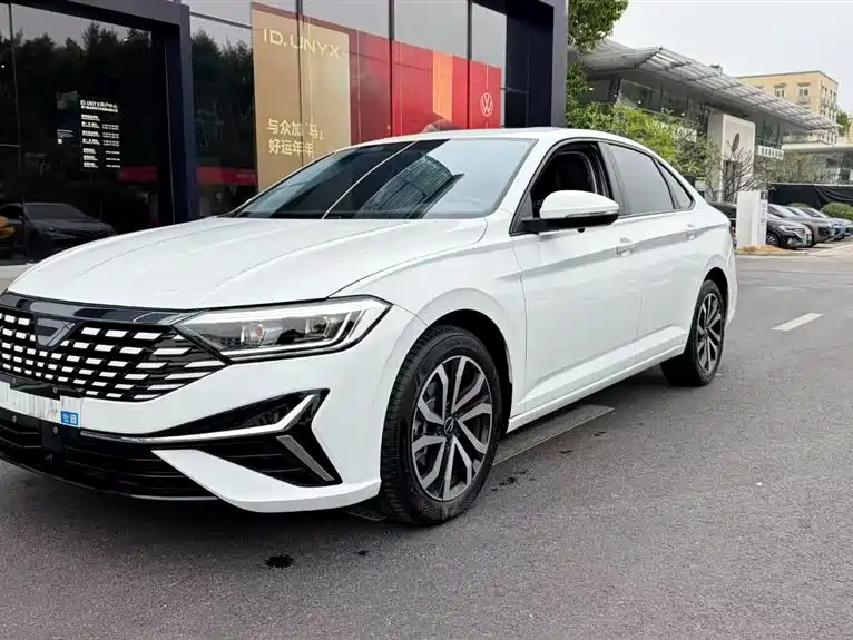 Jetta VA7 2025