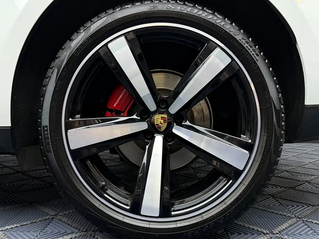 Porsche Macan 2023