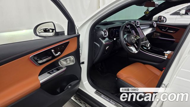 Mercedes-Benz GLC 2025