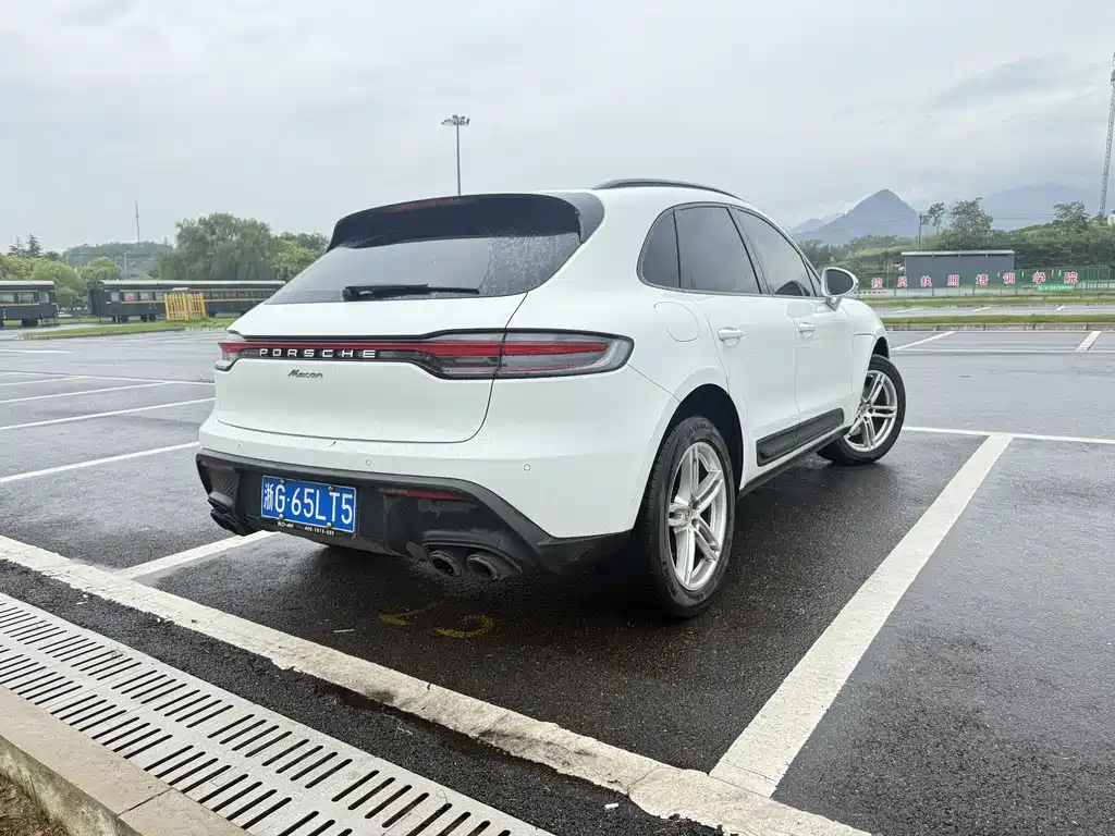 Porsche Macan 2023