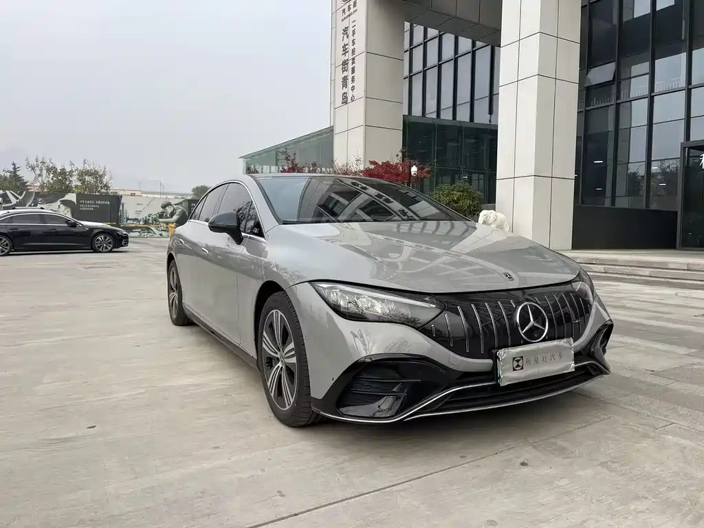 Mercedes-Benz EQE 2024