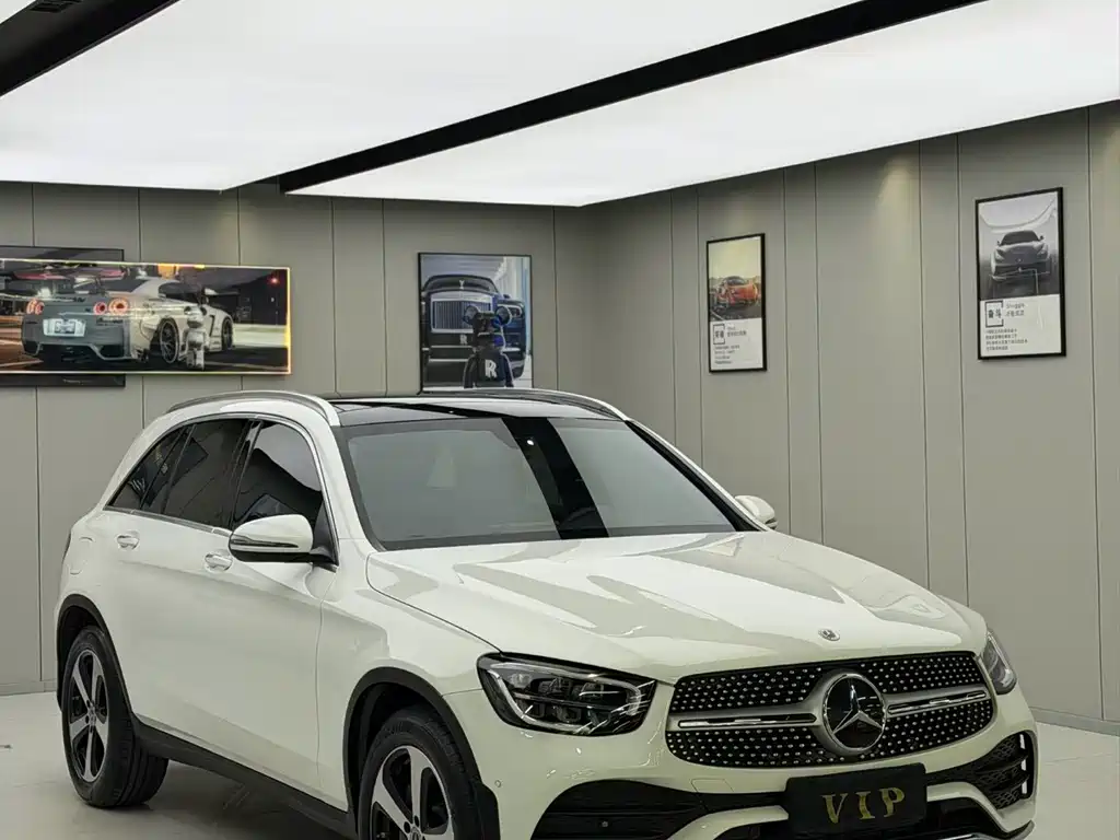 Mercedes-Benz GLC 2023